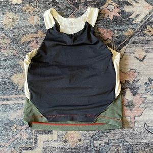 Janji cropped open back tank with built in sports bra